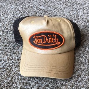 Von Dutch trucker hat